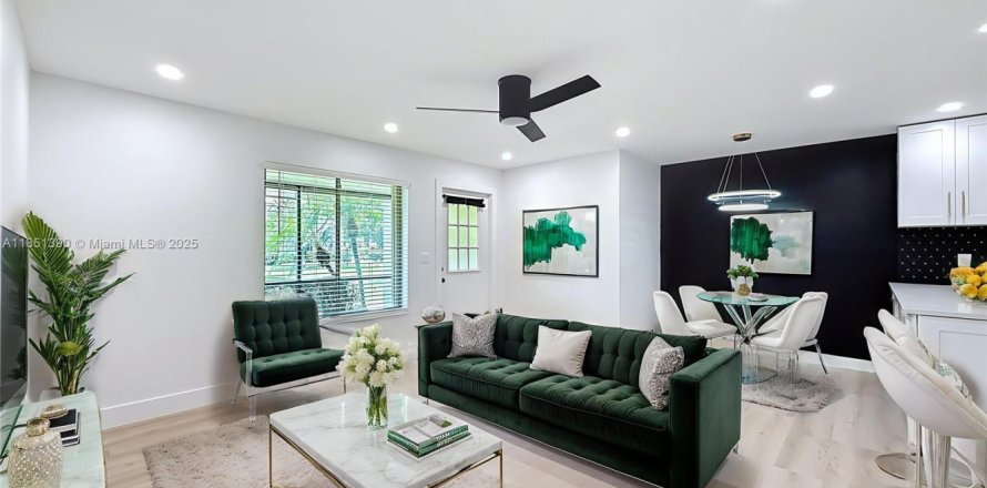 Condo in West Palm Beach, Florida, 1 bedroom № 1961890