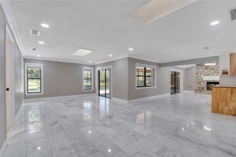 Купить виллу или дом в Уиндермир, Флорида 11 комнат, 244.89м2, № 2098190 - фото 23