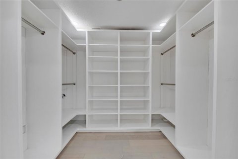 Купить виллу или дом в Уиндермир, Флорида 11 комнат, 244.89м2, № 2098190 - фото 30