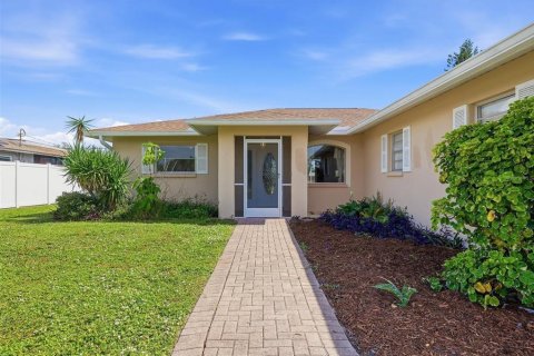 Villa ou maison à vendre à Englewood, Floride: 3 chambres, 157.1 m2 № 2408088 - photo 3