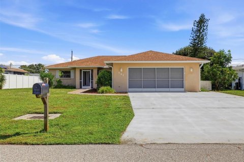 Villa ou maison à vendre à Englewood, Floride: 3 chambres, 157.1 m2 № 2408088 - photo 2