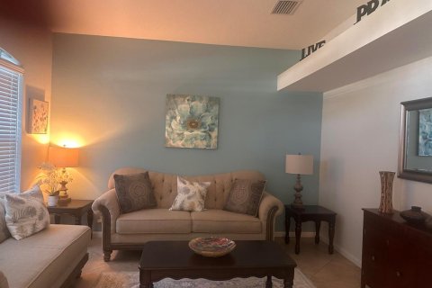 Villa ou maison à louer à Port St. Lucie, Floride: 3 chambres, 232.26 m2 № 2270897 - photo 3