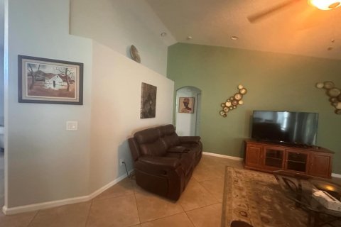 Villa ou maison à louer à Port St. Lucie, Floride: 3 chambres, 232.26 m2 № 2270897 - photo 12