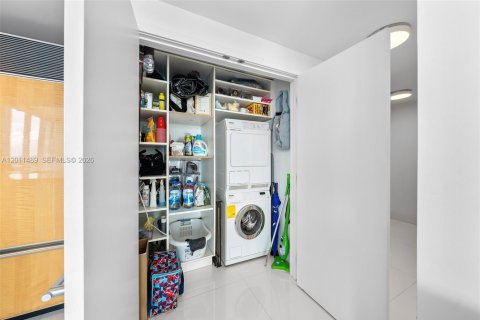 Copropriété à vendre à Miami Beach, Floride: 1 chambre, 76.18 m2 № 2075264 - photo 23