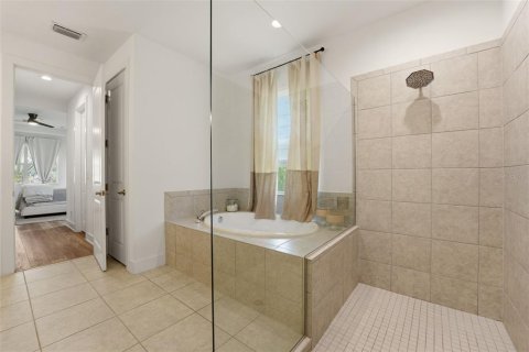 House in Lakewood Ranch, Florida 3 bedrooms, 212.93 sq.m. № 2238353 - photo 29