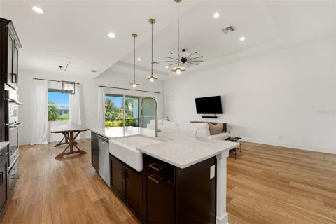 House in Lakewood Ranch, Florida 3 bedrooms, 212.93 sq.m. № 2238353 - photo 14