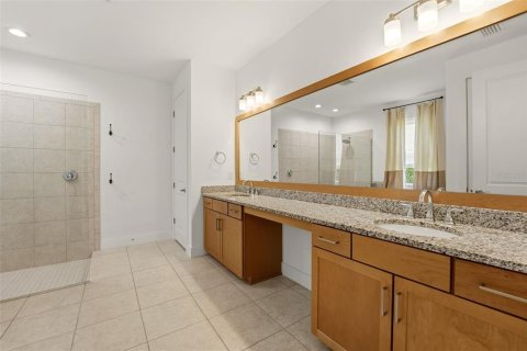 House in Lakewood Ranch, Florida 3 bedrooms, 212.93 sq.m. № 2238353 - photo 25