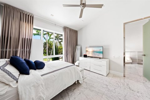 Villa ou maison à vendre à Coral Gables, Floride: 3 chambres, 361.02 m2 № 2085375 - photo 22