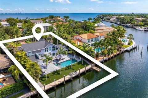 Villa ou maison à Coral Gables, Floride 3 chambres, 361.02 m2 № 2085375