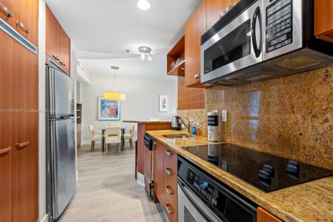 Condominio en venta en Miami, Florida, 1 dormitorio, 67.73 m2 № 1814407 - foto 9