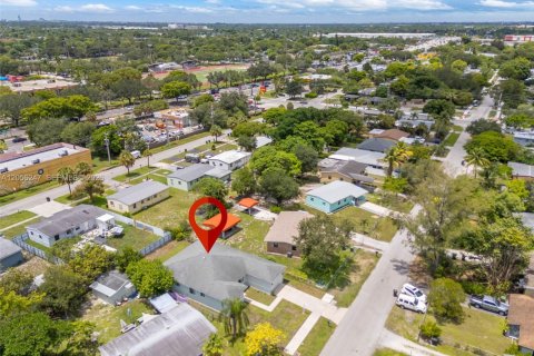 Villa ou maison à vendre à Fort Lauderdale, Floride: 4 chambres, 169.27 m2 № 2265864 - photo 30