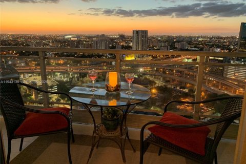 Condo in Miami, Florida, 1 bedroom  № 1999472