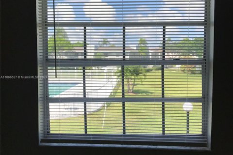 Купить кондоминиум в Майами, Флорида 3 спальни, 98.85м2, № 1978201 - фото 17