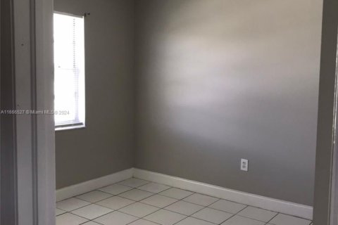 Купить кондоминиум в Майами, Флорида 3 спальни, 98.85м2, № 1978201 - фото 15