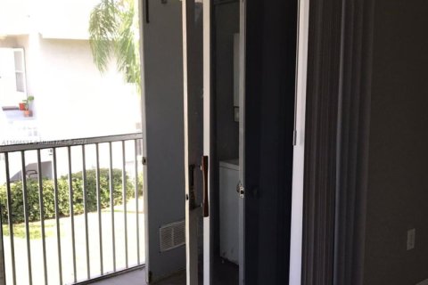 Купить кондоминиум в Майами, Флорида 3 спальни, 98.85м2, № 1978201 - фото 24