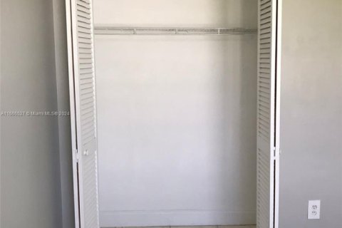 Купить кондоминиум в Майами, Флорида 3 спальни, 98.85м2, № 1978201 - фото 18