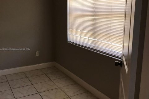 Купить кондоминиум в Майами, Флорида 3 спальни, 98.85м2, № 1978201 - фото 23