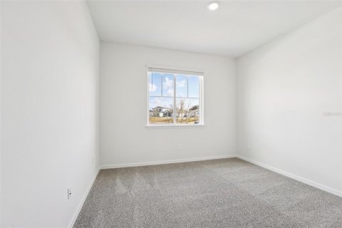 House in Zephyrhills, Florida 5 bedrooms, 353.68 sq.m. № 2110503 - photo 25