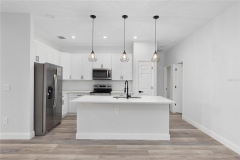 Casa en venta en North Port, Florida, 4 dormitorios, 156.17 m2 № 1815779 - foto 17