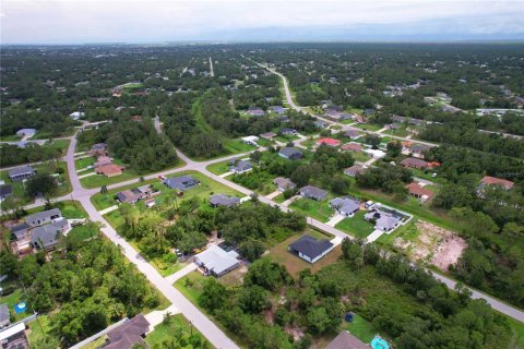 Casa en venta en North Port, Florida, 4 dormitorios, 156.17 m2 № 1815779 - foto 14