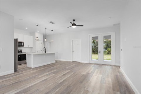 Casa en venta en North Port, Florida, 4 dormitorios, 156.17 m2 № 1815779 - foto 15