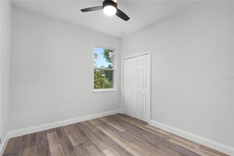 Casa en venta en North Port, Florida, 4 dormitorios, 156.17 m2 № 1815779 - foto 28
