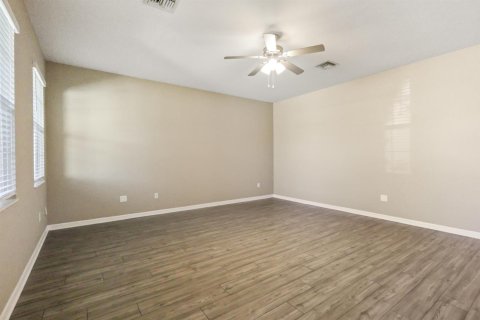 Appartement à louer à St. Lucie, Floride: 2 chambres, 115.66 m2 № 2377306 - photo 2