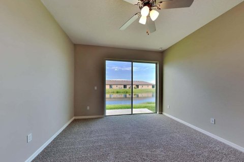 Appartement à louer à St. Lucie, Floride: 2 chambres, 115.66 m2 № 2377306 - photo 11