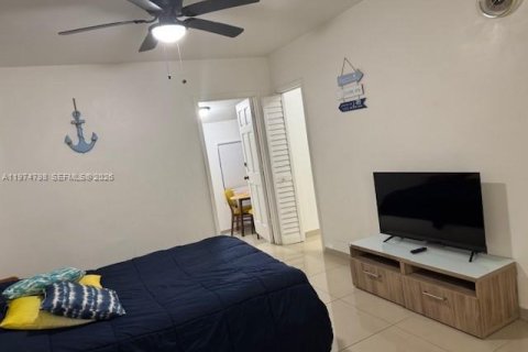 Casa en venta en Hallandale Beach, Florida, 3 dormitorios, 117.61 m2 № 2045315 - foto 15