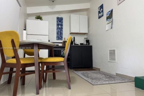 Casa en venta en Hallandale Beach, Florida, 3 dormitorios, 117.61 m2 № 2045315 - foto 16