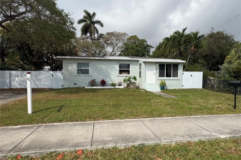 Casa en venta en Hallandale Beach, Florida, 3 dormitorios, 117.61 m2 № 2045315 - foto 5