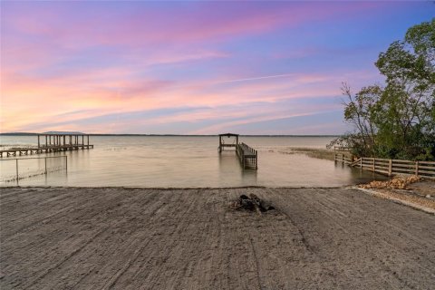 House in Weirsdale, Florida 3 bedrooms, 262.08 sq.m. № 1555166 - photo 2