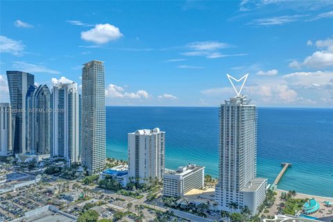 Condo à Sunny Isles Beach, Floride, 1 chambre  № 2412489
