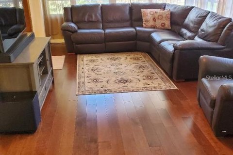 House in Clearwater, Florida 3 bedrooms, 144.09 sq.m. № 2151945 - photo 9