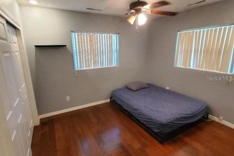 House in Clearwater, Florida 3 bedrooms, 144.09 sq.m. № 2151945 - photo 20