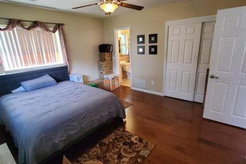 House in Clearwater, Florida 3 bedrooms, 144.09 sq.m. № 2151945 - photo 12
