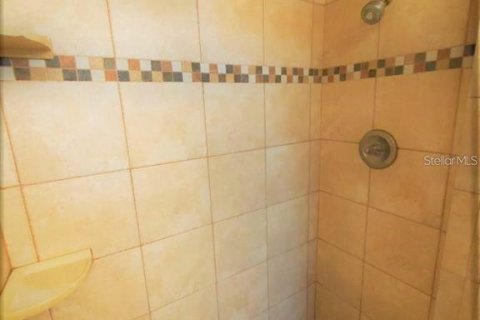House in Clearwater, Florida 3 bedrooms, 144.09 sq.m. № 2151945 - photo 14