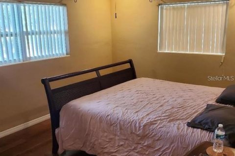 House in Clearwater, Florida 3 bedrooms, 144.09 sq.m. № 2151945 - photo 19