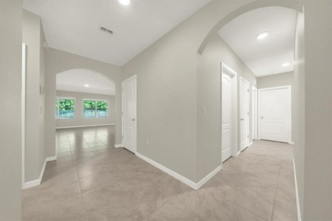 House in DeLand, Florida 4 bedrooms, 215.44 sq.m. № 2207764 - photo 12
