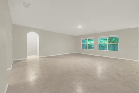 House in DeLand, Florida 4 bedrooms, 215.44 sq.m. № 2207764 - photo 16