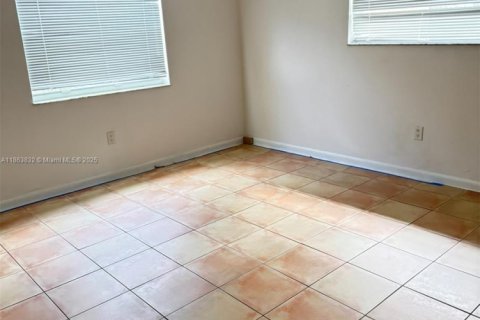 Condo in Wellington, Florida, 2 bedrooms  № 1980523 - photo 13