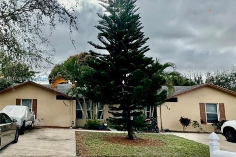 Condo in Wellington, Florida, 2 bedrooms  № 1980523 - photo 21