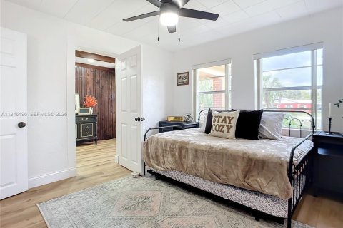 Villa ou maison à vendre à South Daytona, Floride: 4 chambres, 154.4 m2 № 2002479 - photo 10