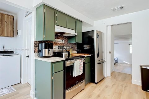 Villa ou maison à vendre à South Daytona, Floride: 4 chambres, 154.4 m2 № 2002479 - photo 7