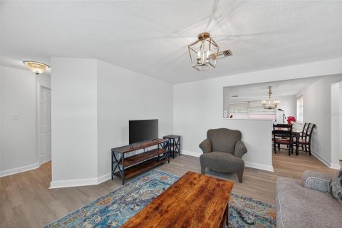 House in Port Richey, Florida 2 bedrooms, 117.06 sq.m. № 1904804 - photo 9