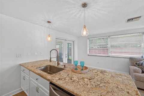 House in Port Richey, Florida 2 bedrooms, 117.06 sq.m. № 1904804 - photo 20
