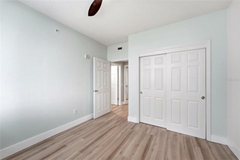 Condo in Orlando, Florida, 2 bedrooms № 2201630 - photo 26