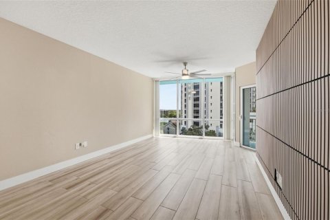 Condo in Orlando, Florida, 2 bedrooms № 2201630 - photo 14