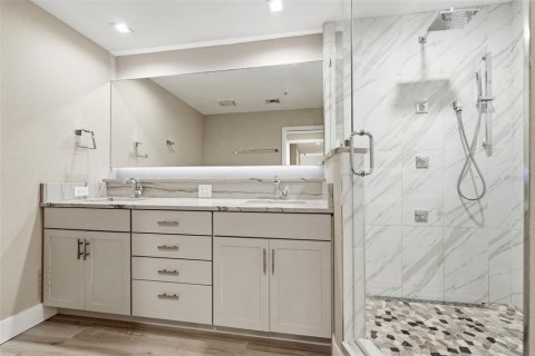 Condo in Orlando, Florida, 2 bedrooms № 2201630 - photo 20