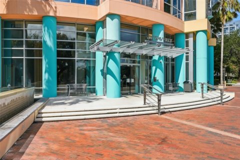 Condo in Orlando, Florida, 2 bedrooms № 2201630 - photo 6